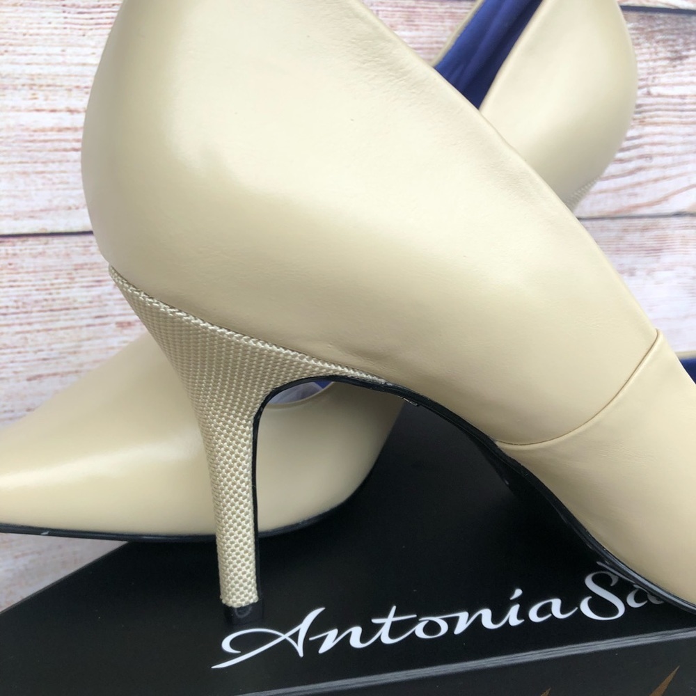 Antonia Saint Victoria High Heels 9 Nude - Picture 4 of 9
